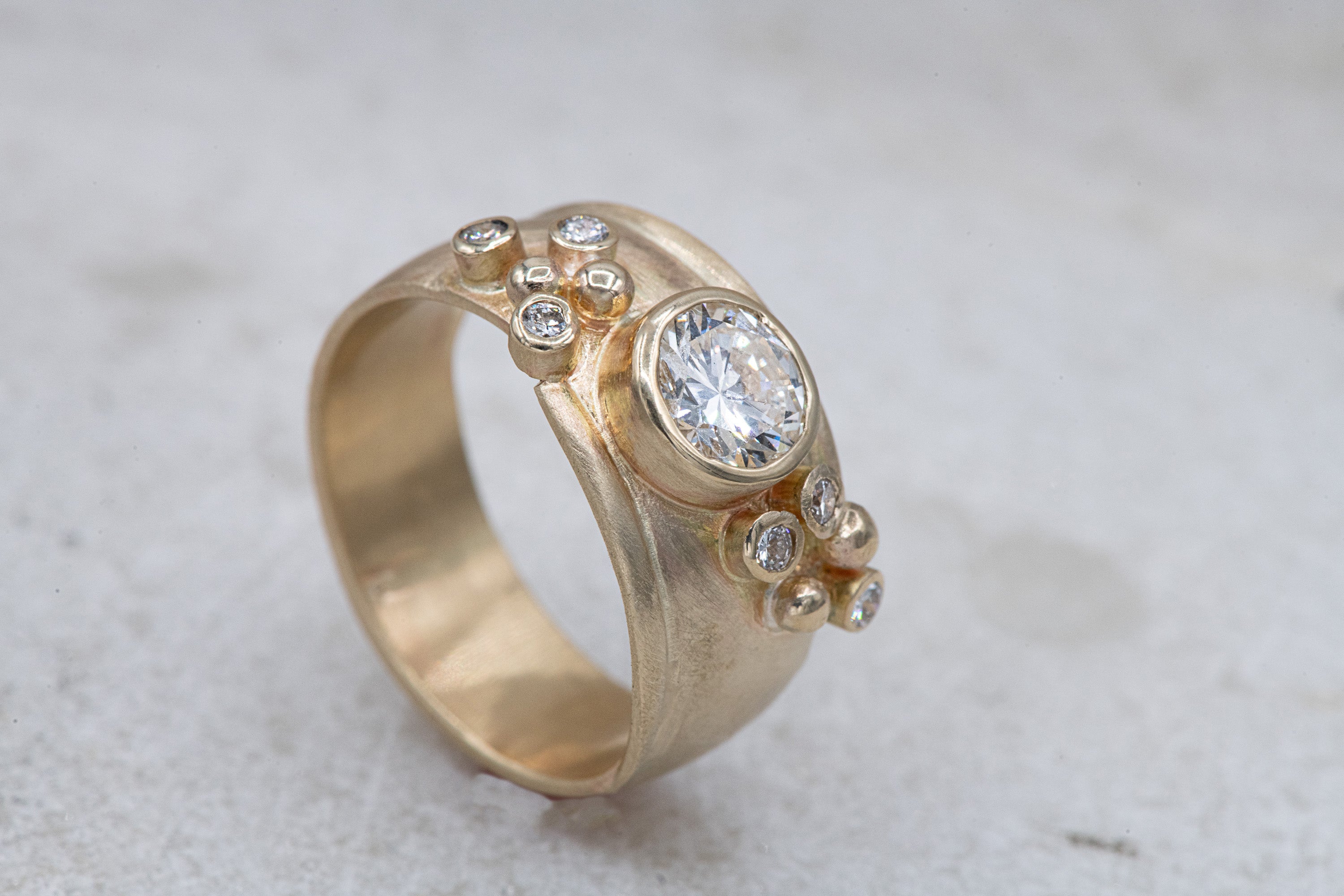 Kate: Modern Oval Diamond Solitaire in Double Gold Band | Ken & Dana