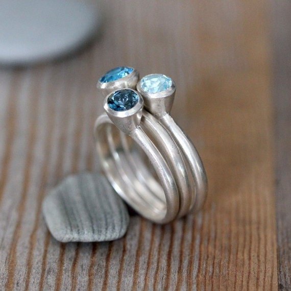 Blue topaz ring deals designs