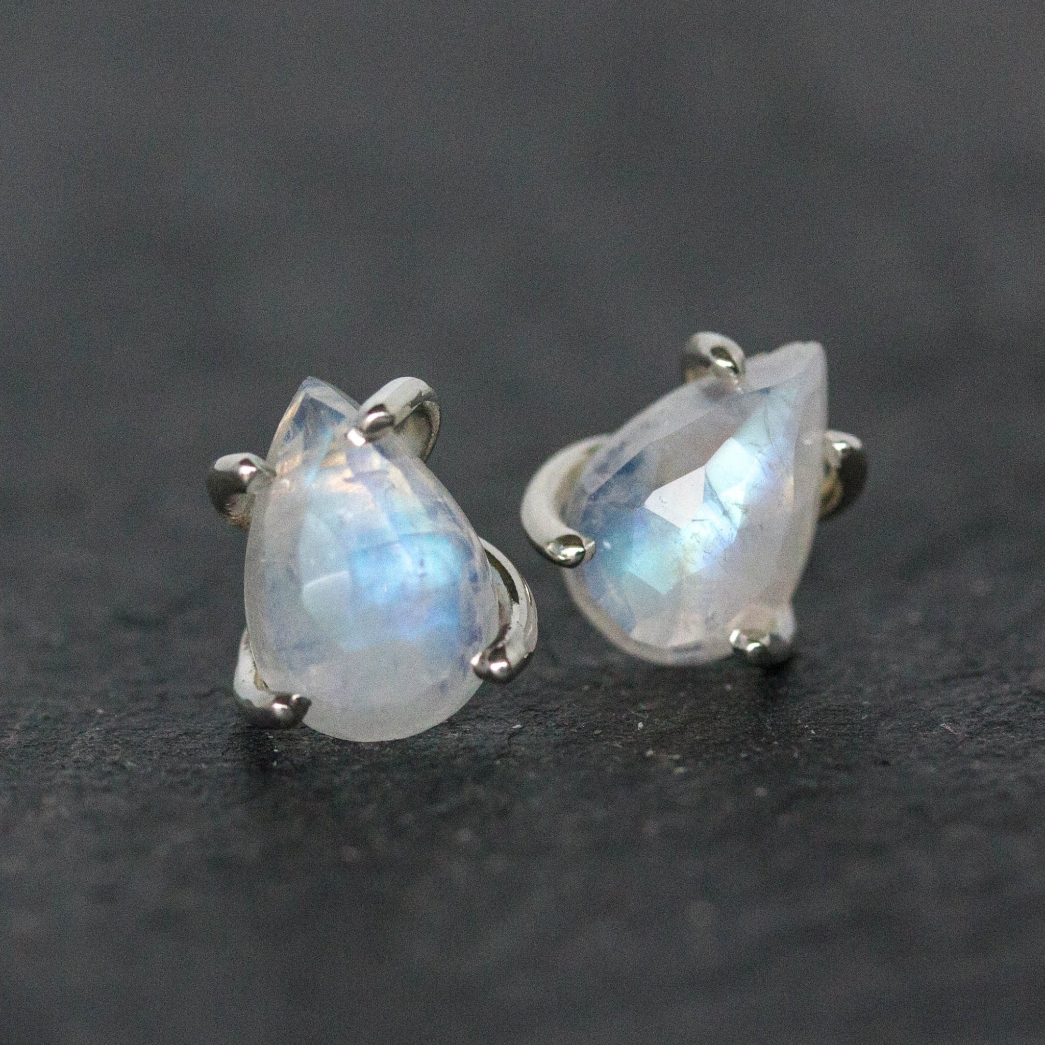 Buy Gem O Sparkle 925 Sterling Silver Rainbow Moonstone Birthstone Stud  Earrings For Women & Girls(Rose Gold Plated) Online at Best Prices in India  - JioMart.